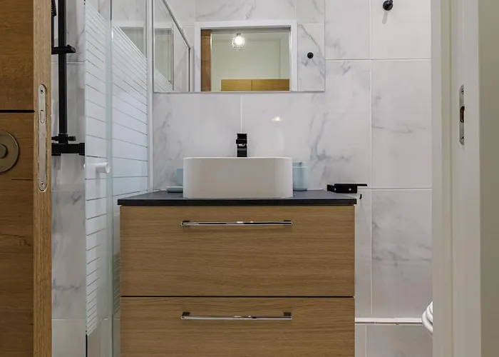 Fossan - 3p Avec Terrasse - Centre Et Proche 芒通